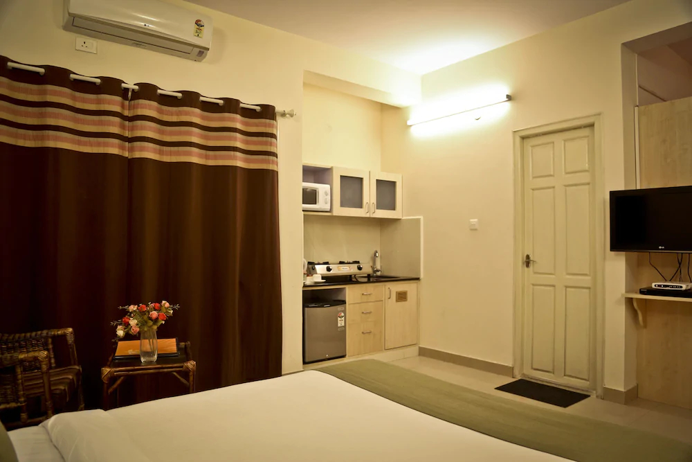 Maple Suites Serviced Apartments