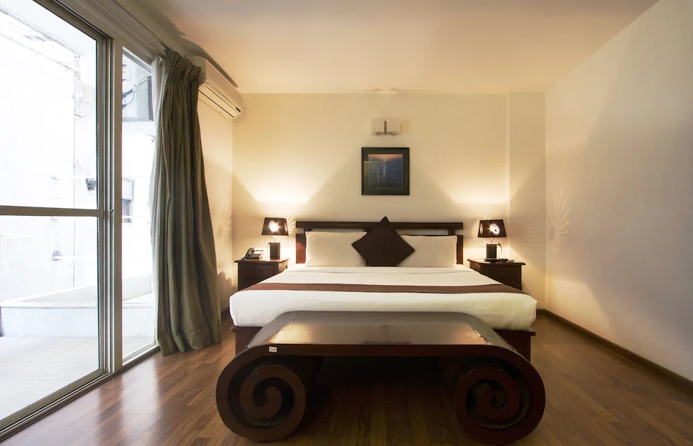 Maple Suites Serviced Apartments