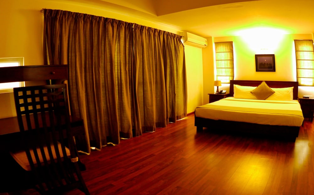 Maple Suites Serviced Apartments