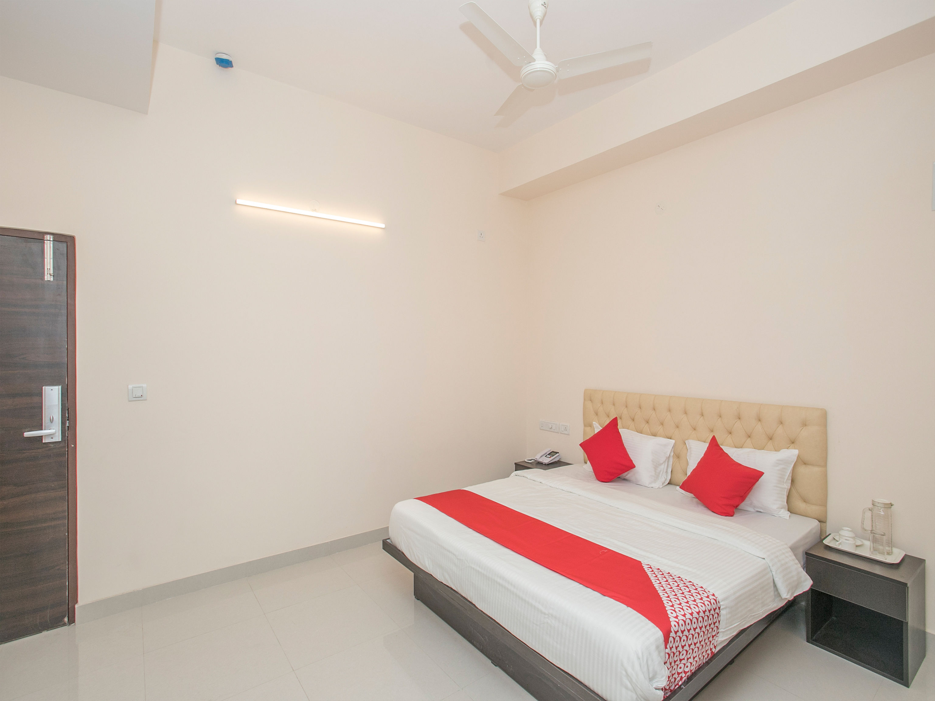 Maple Tree By OYO Rooms
