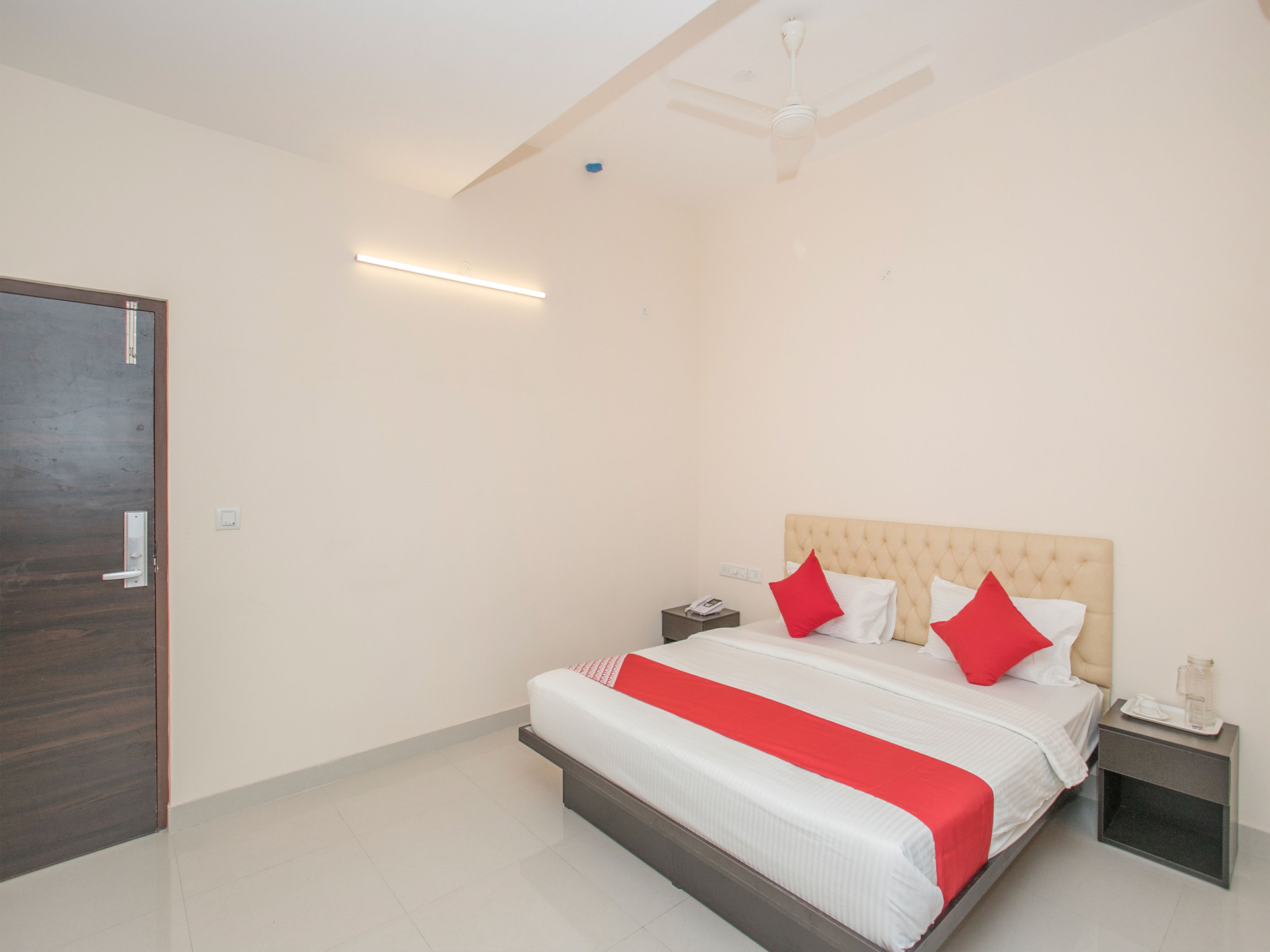 Maple Tree By OYO Rooms