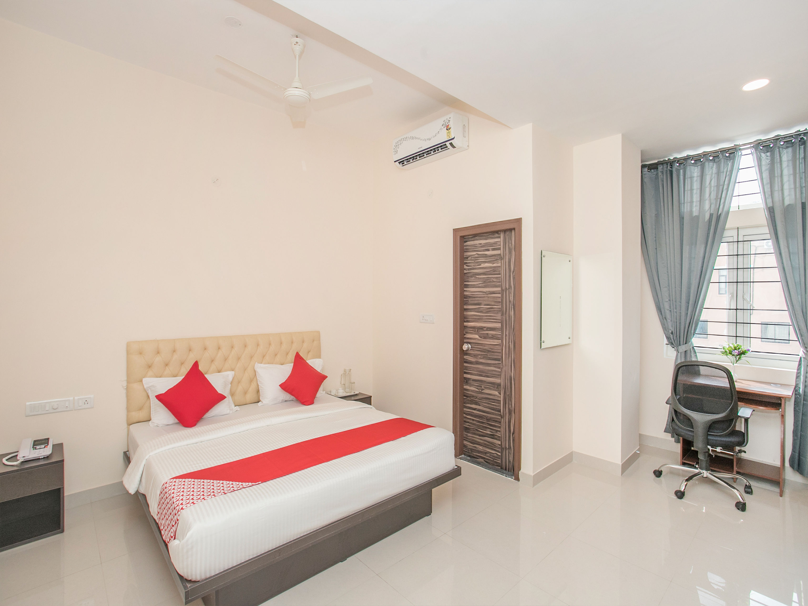 Maple Tree By OYO Rooms