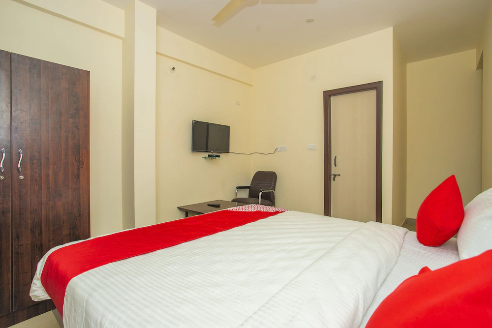 Maruthi Home Stays 2 By OYO Rooms