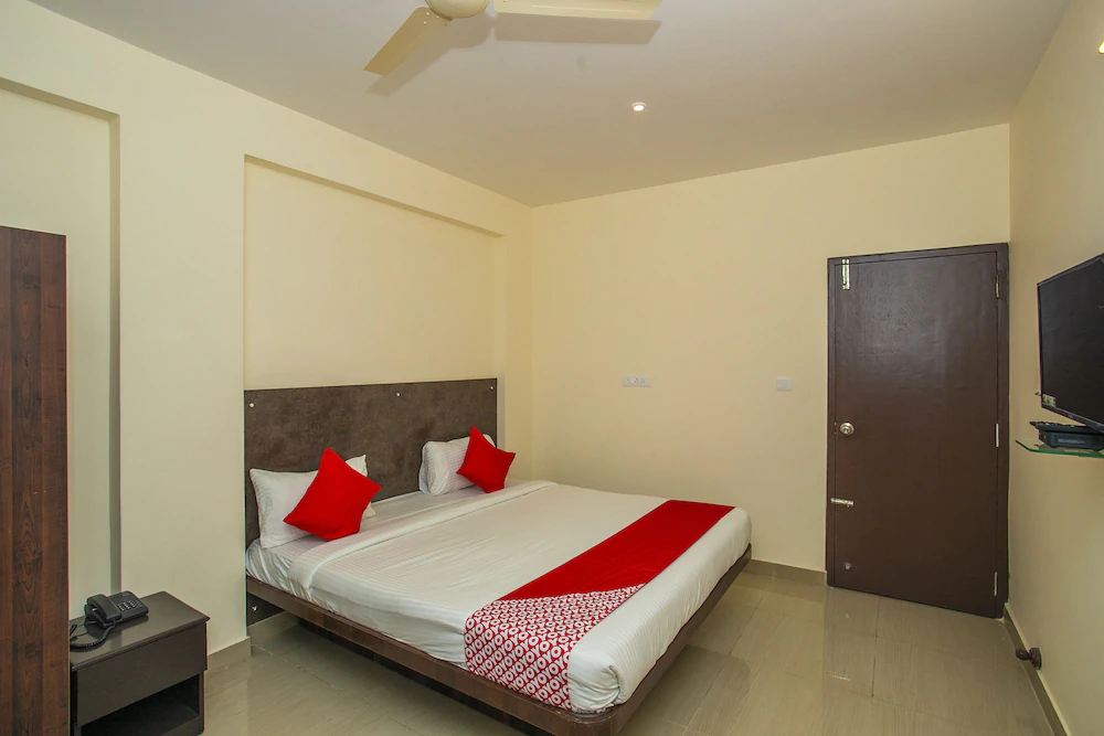 Maruthi Home Stays 2 By OYO Rooms