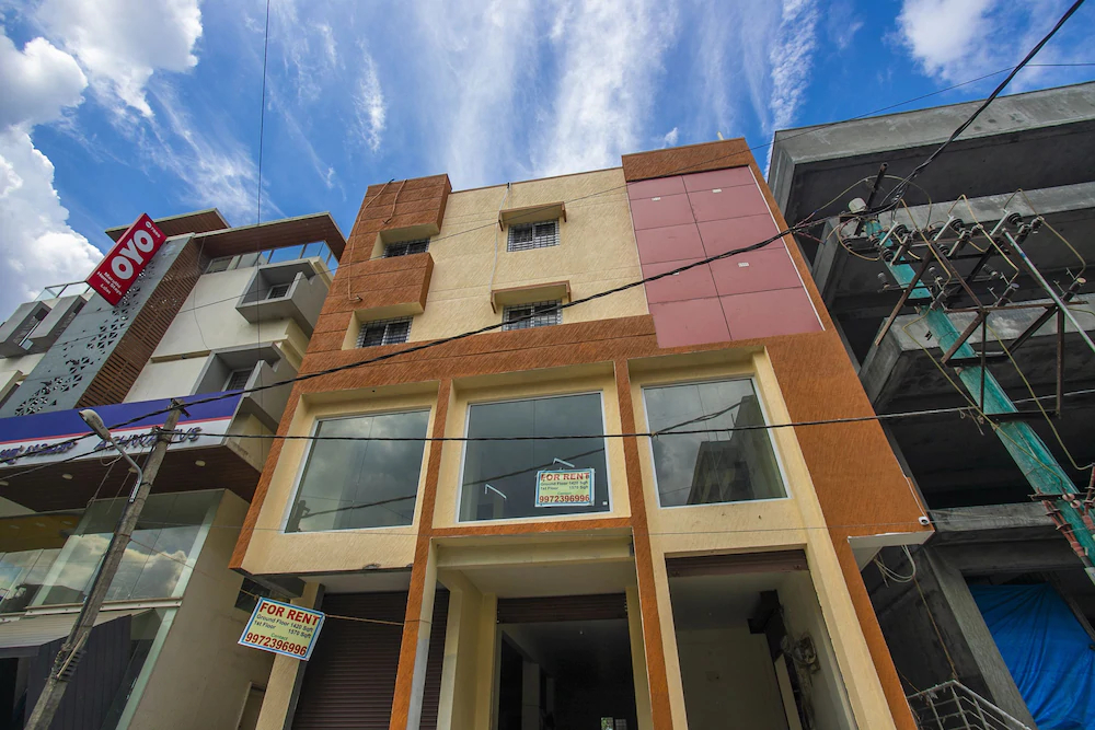 Maruthi Home Stays 2 By OYO Rooms