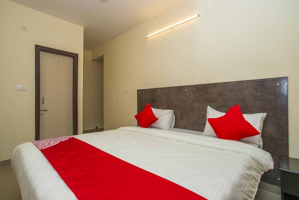 Maruthi Home Stays 2 By OYO Rooms