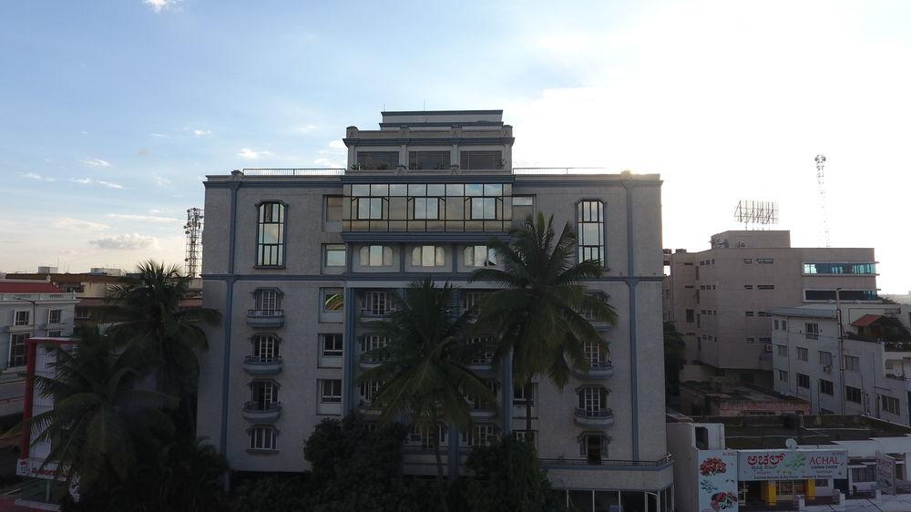 Maurya Hotel