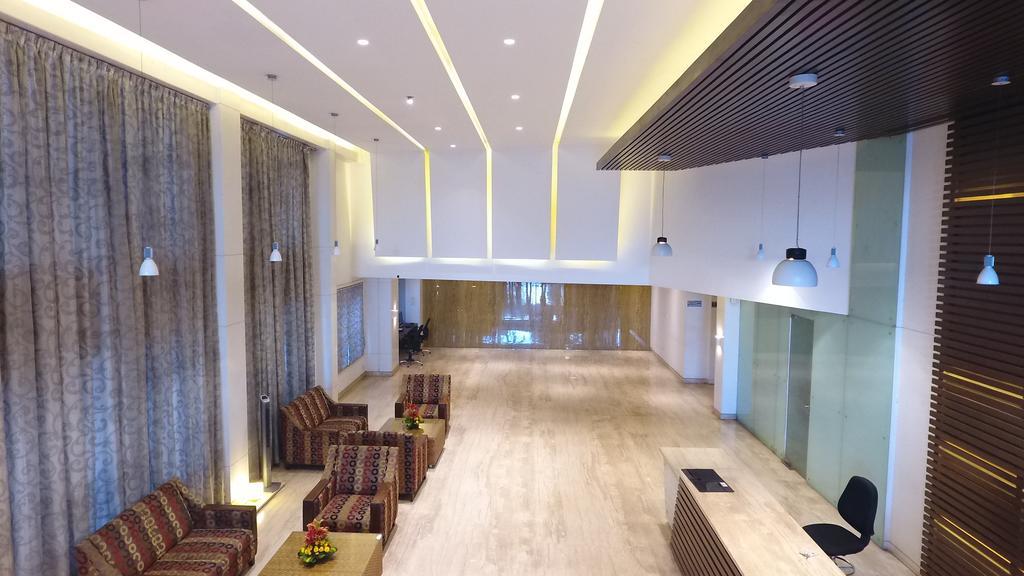 Maurya Hotel