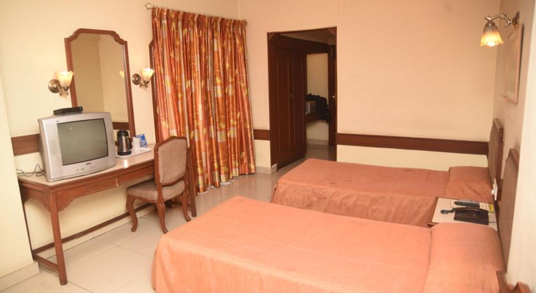 Maurya Hotel