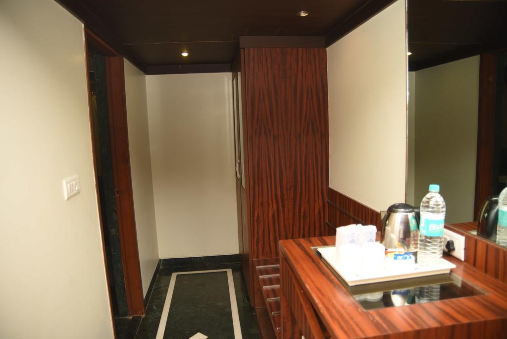 Maurya Hotel