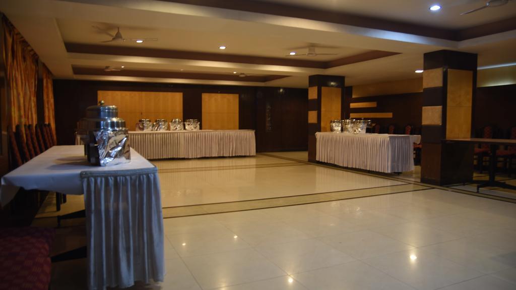 Maurya Hotel