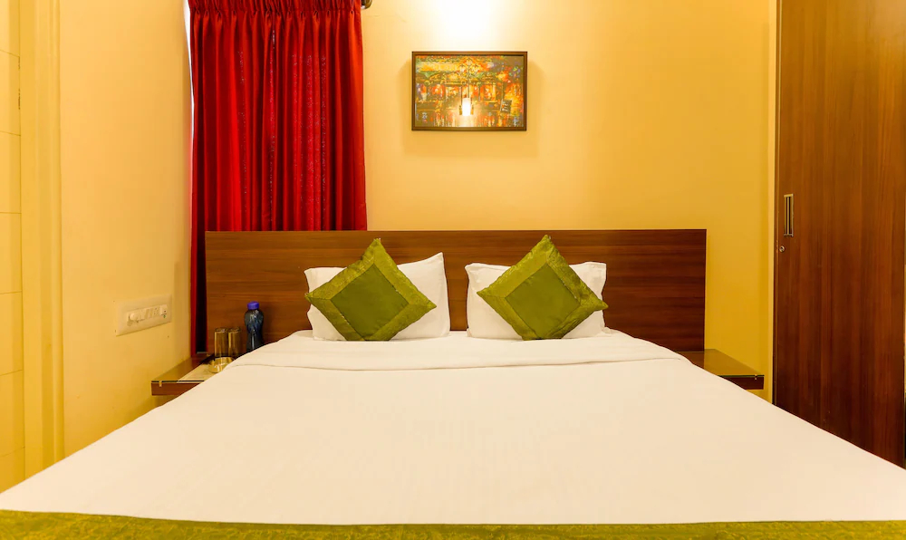 Mel's Suites