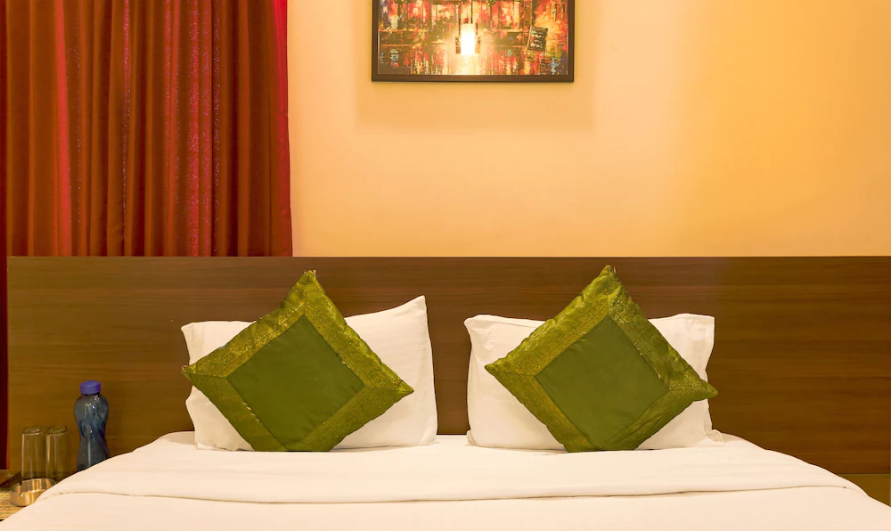 Mel's Suites