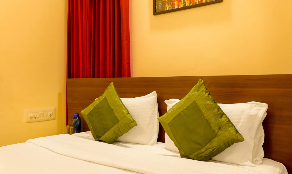 Mel's Suites