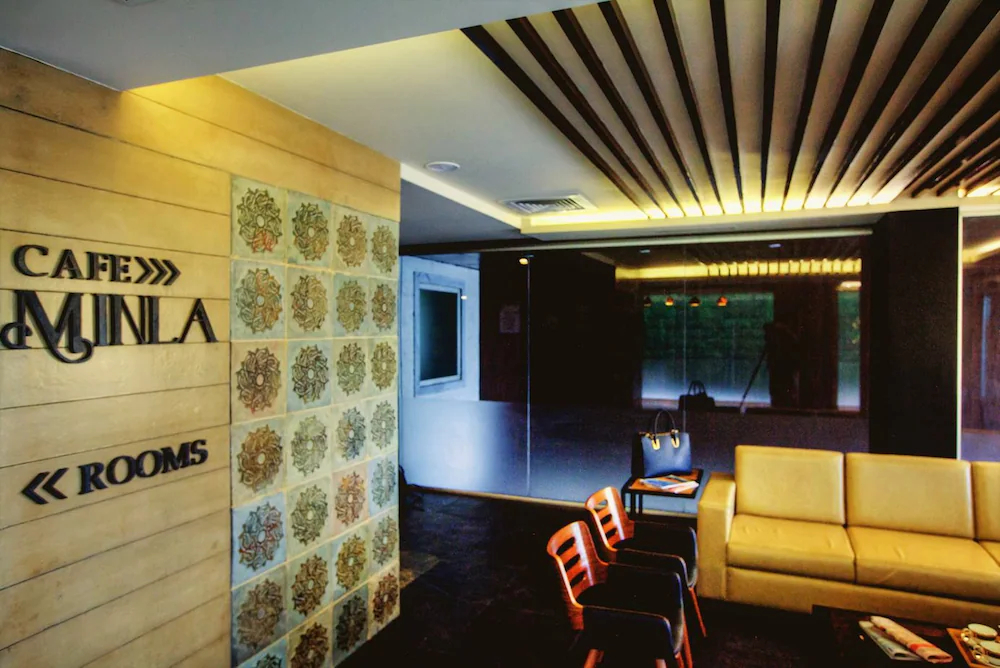 Minla Hotel