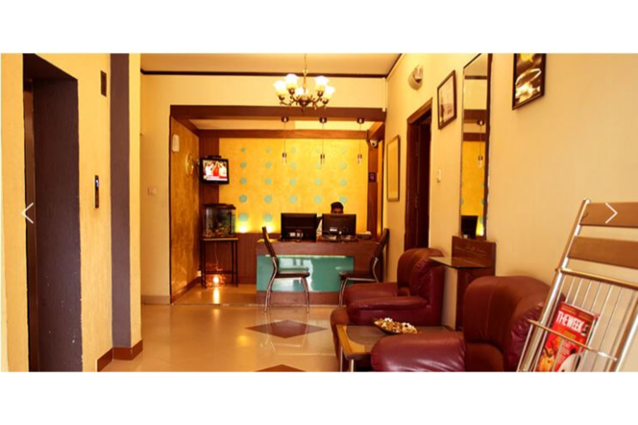 Mint Queensway Suites