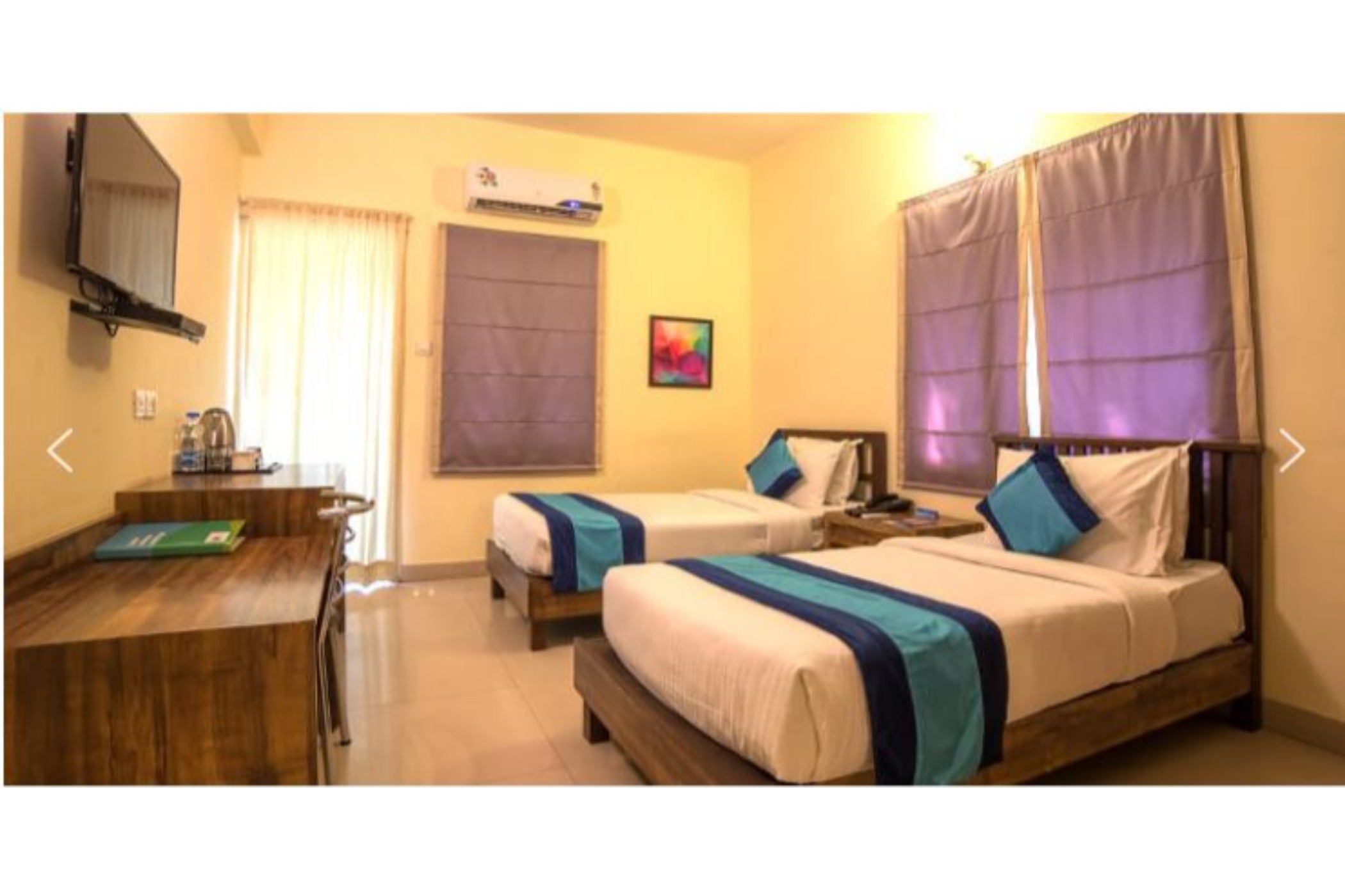 Mint Queensway Suites