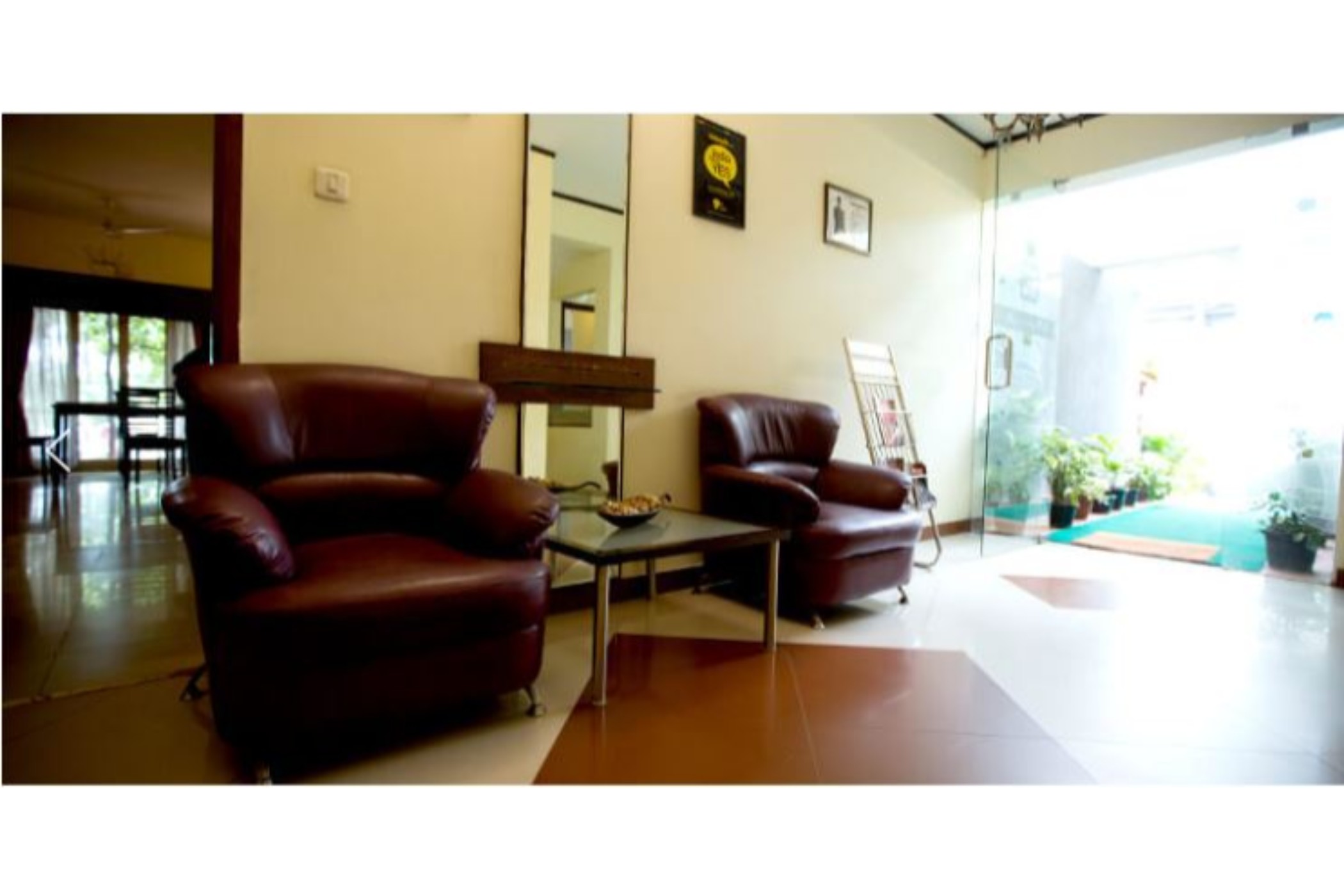 Mint Queensway Suites