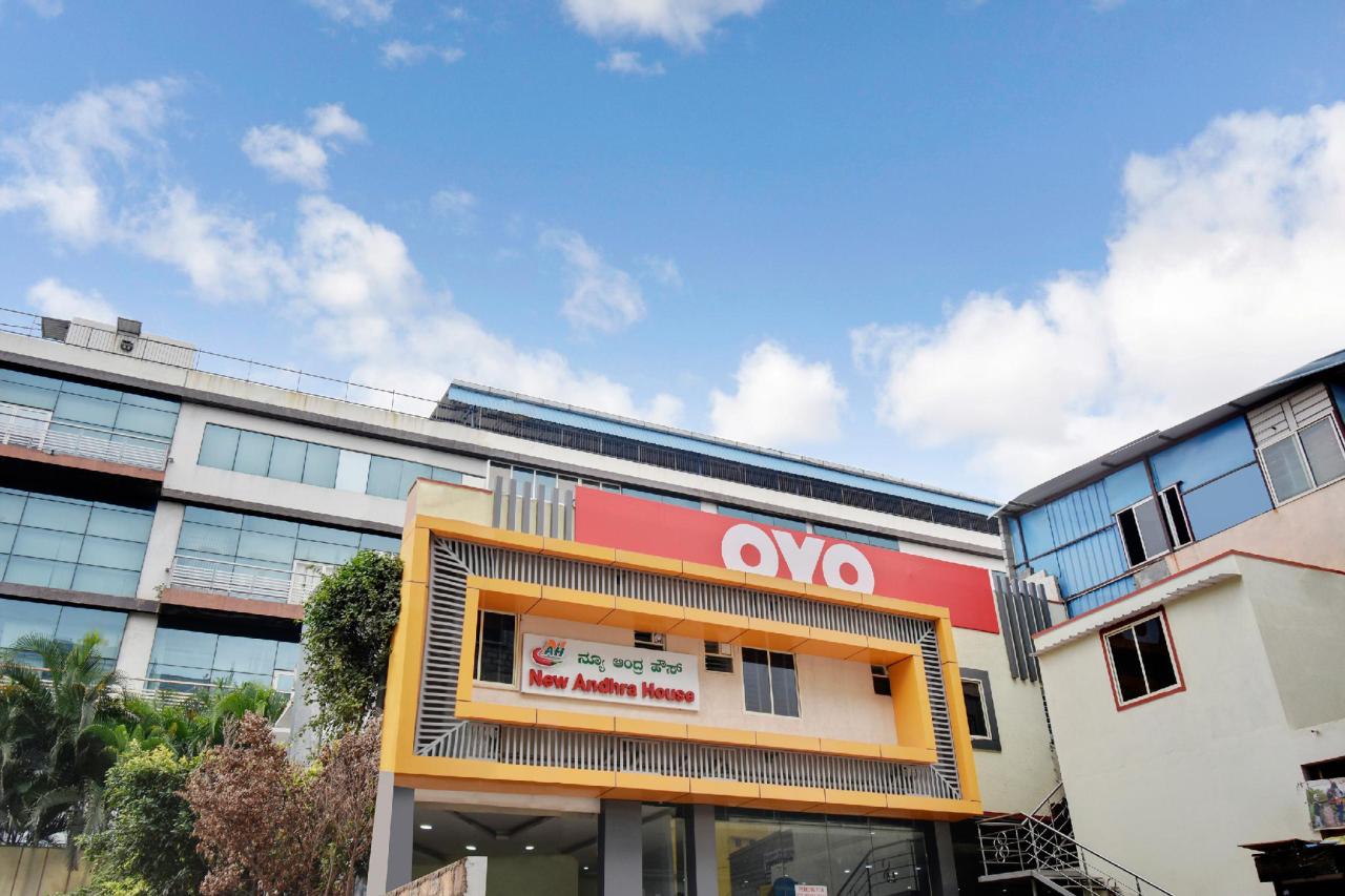 New Andra House by OYO Rooms
