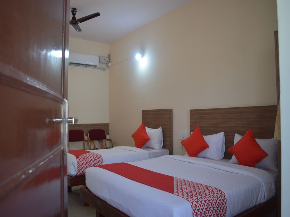 New Champion Residency by OYO Rooms