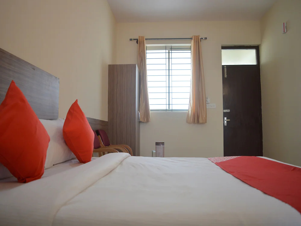 New Champion Residency by OYO Rooms