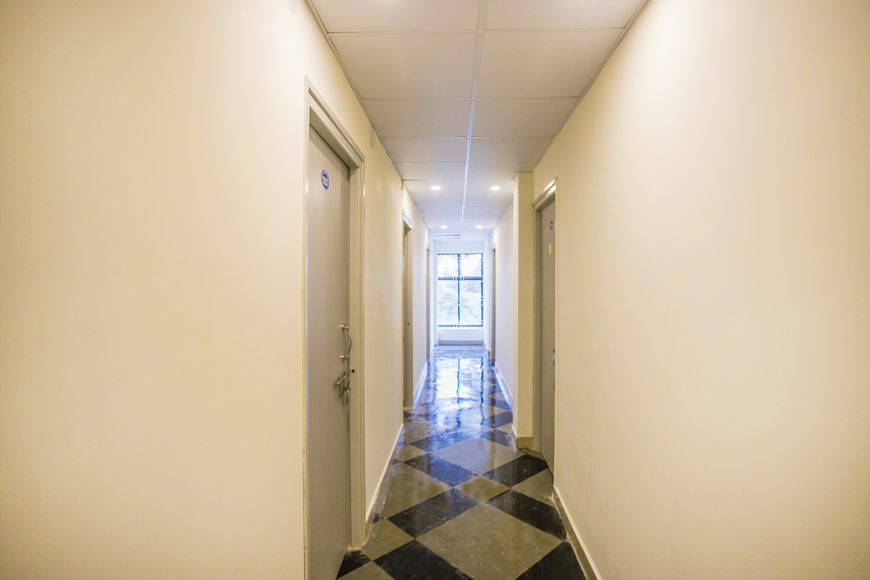 OYO 14430 Sunshine Grand
