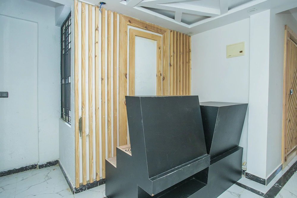 OYO 15111 Greencity Comforts