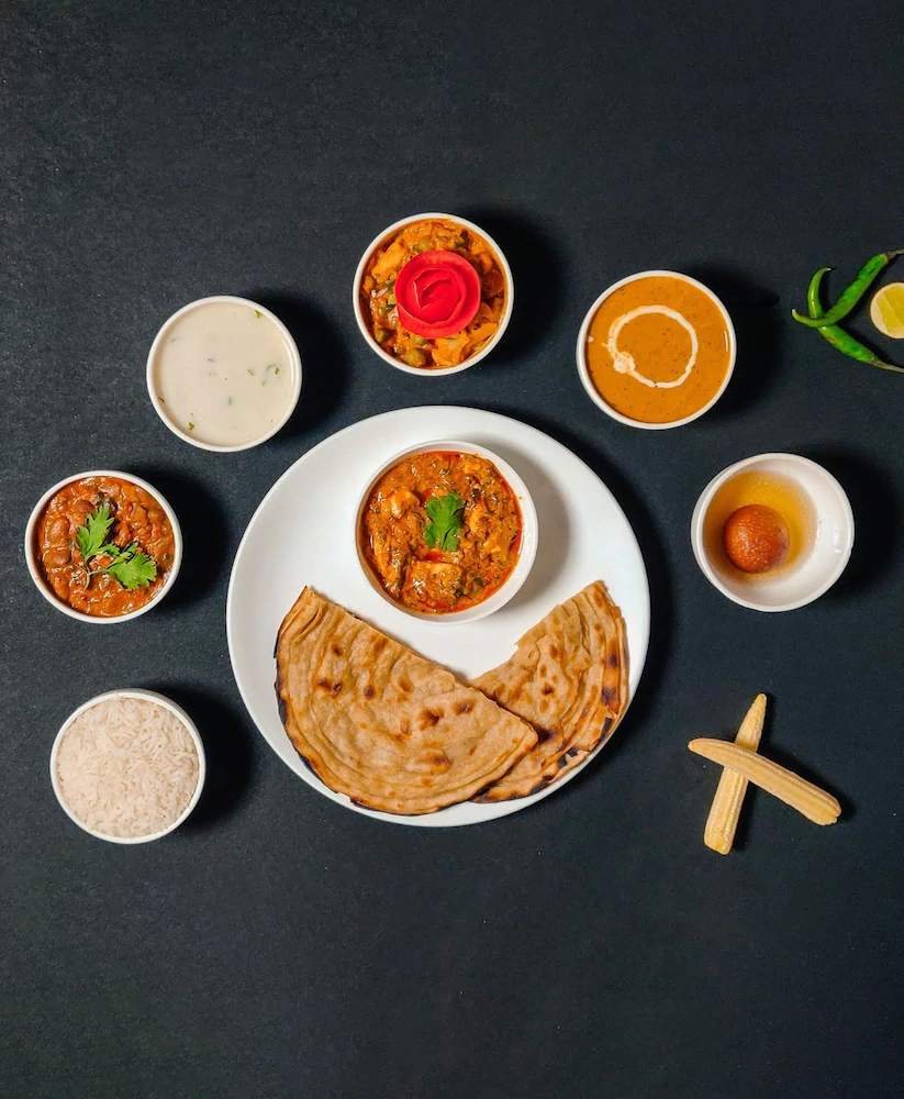 OYO 16661 E Foods