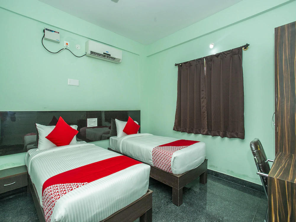 Golden Keys by OYO Rooms