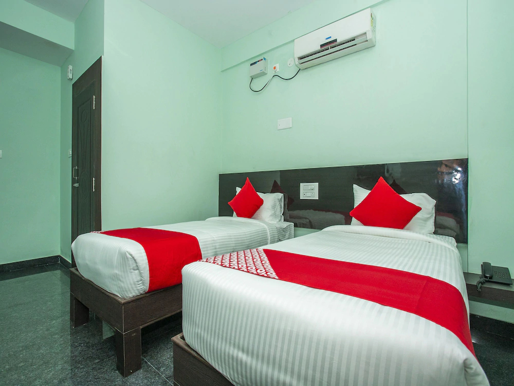 Golden Keys by OYO Rooms