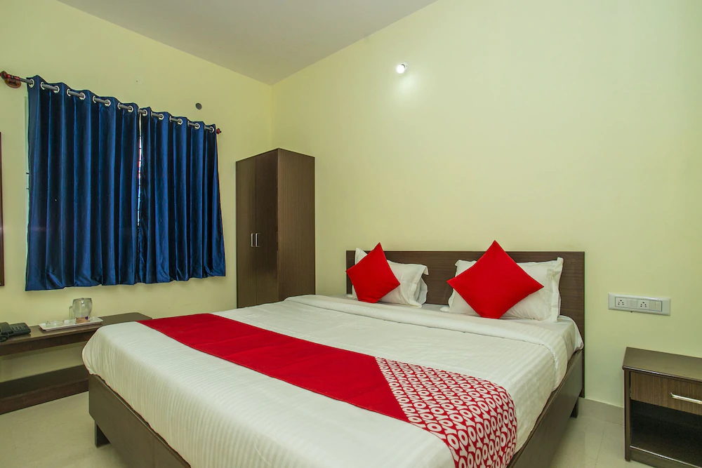 OYO 19749 New Shelton Suites