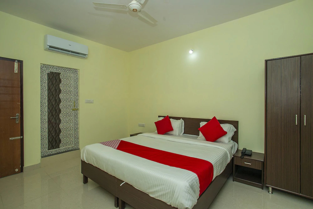 OYO 19749 New Shelton Suites