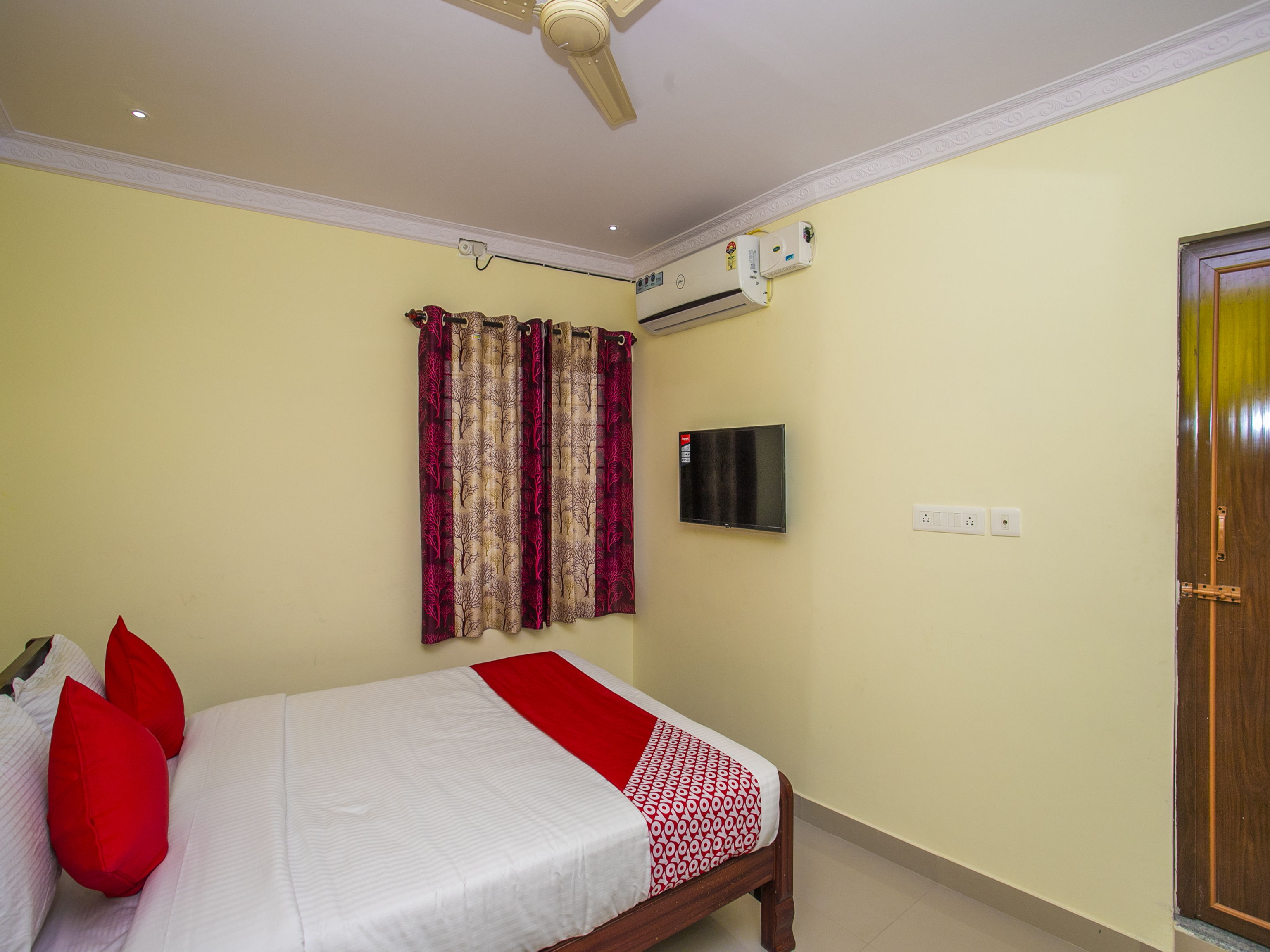 OYO 19764 Malnad Grand Inn