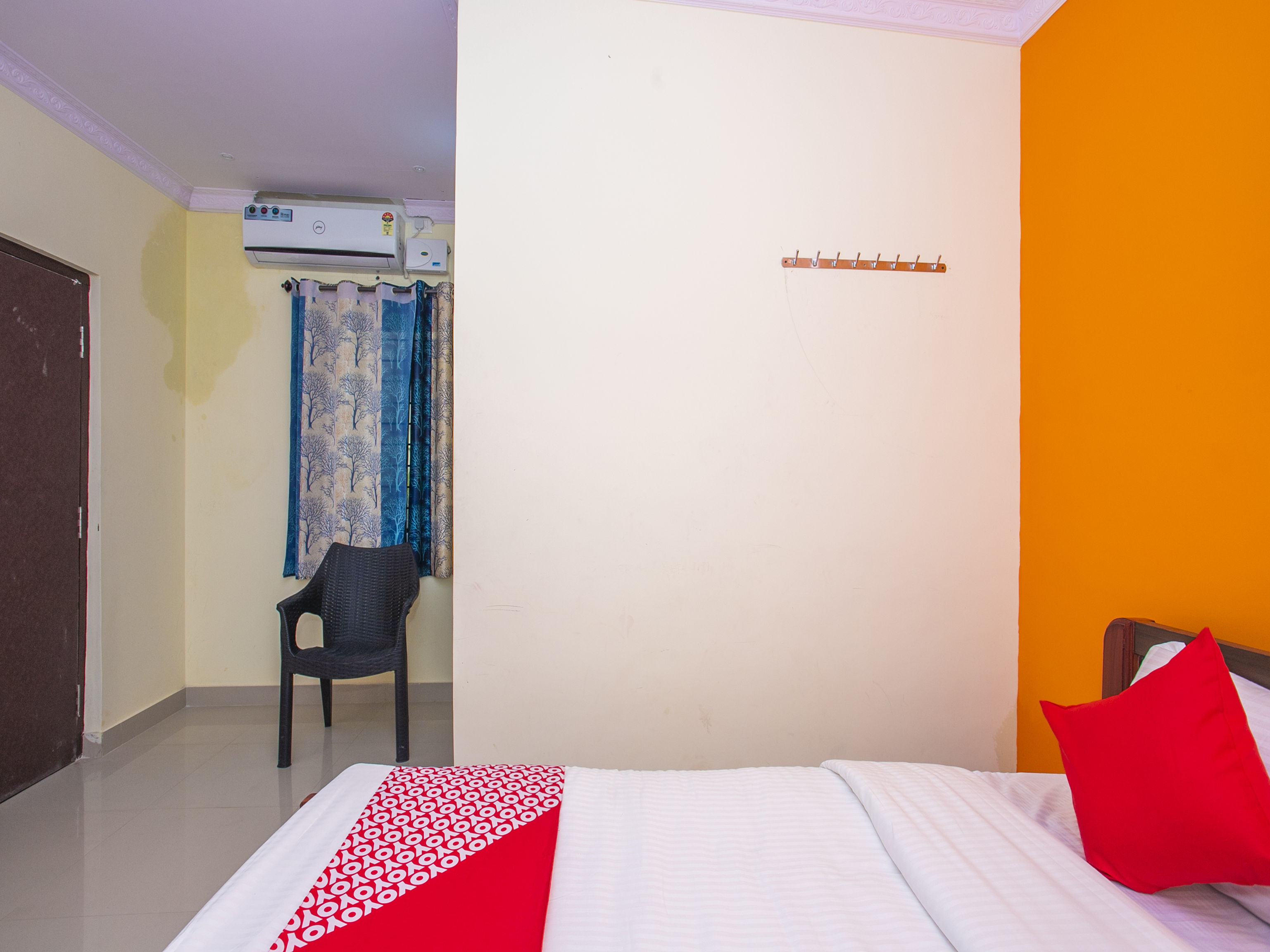 OYO 19764 Malnad Grand Inn