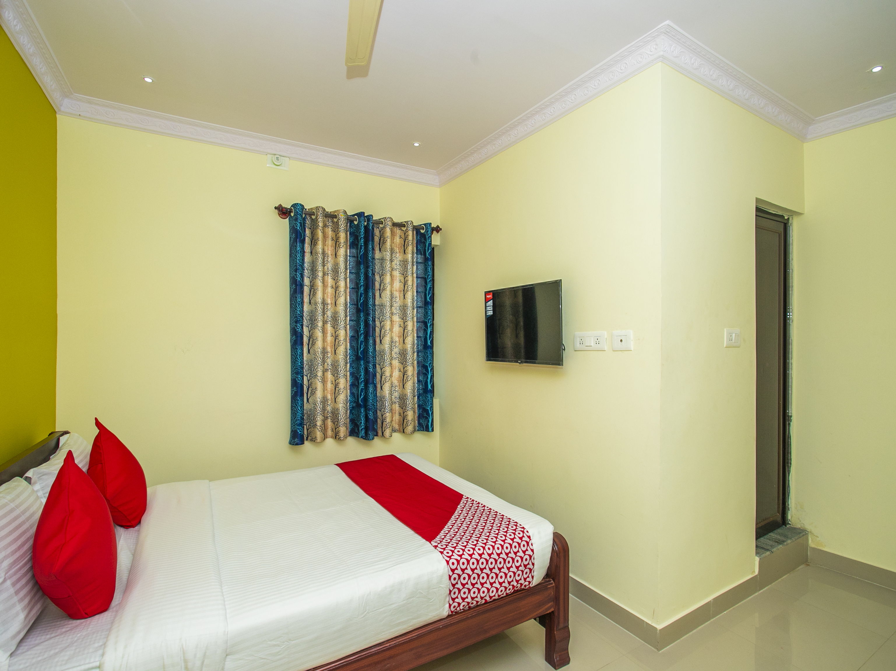OYO 19764 Malnad Grand Inn