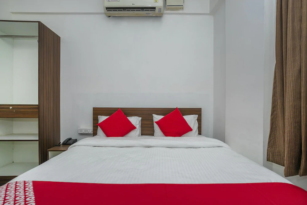 OYO 24850 Stay Zone