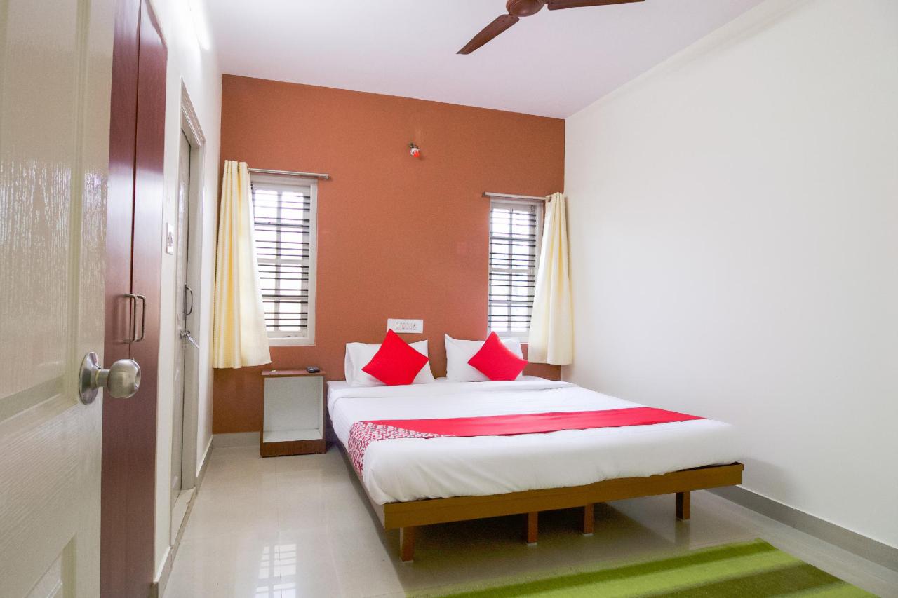 OYO 67007 Manyu Inn