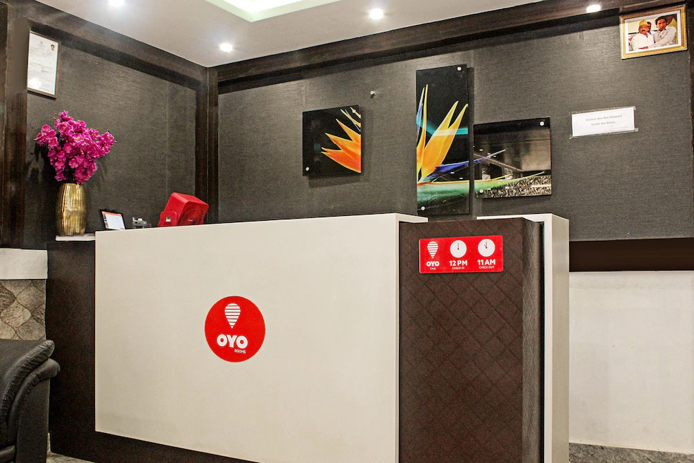 OYO Flagship 23743 Hotel Nash Inn