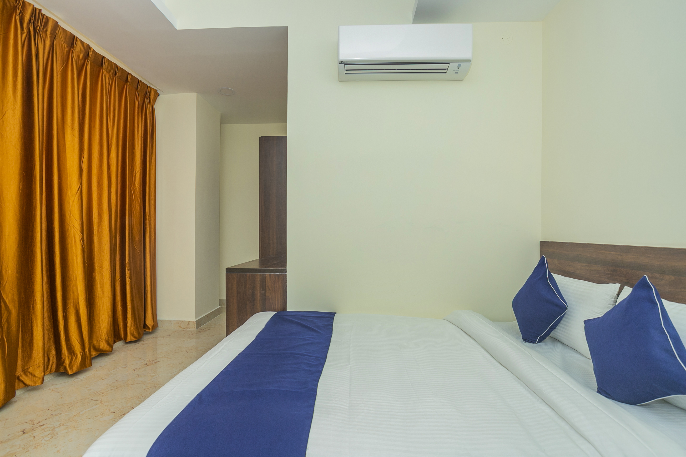 OYO Hotel Fiesta Grand