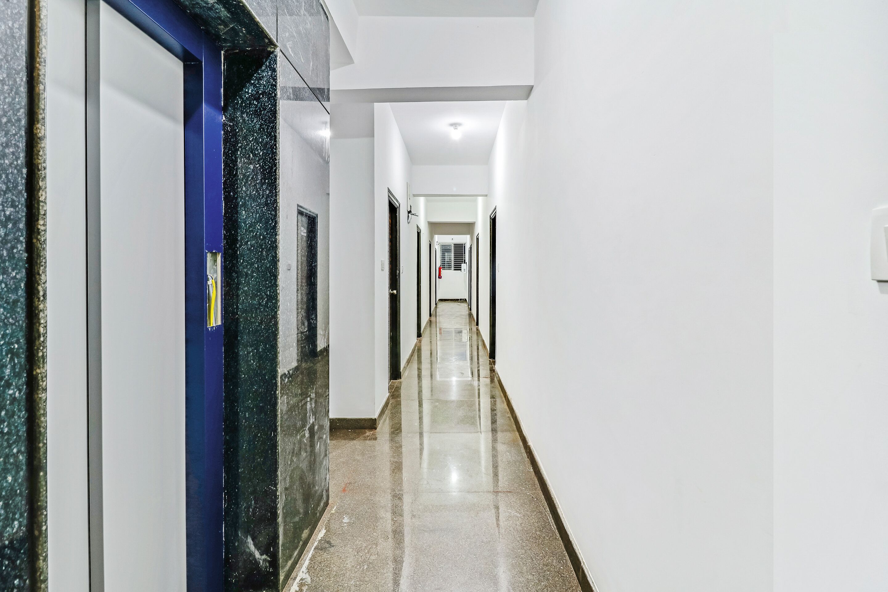 Cozy Stay Fortis Hospital by OYO Rooms