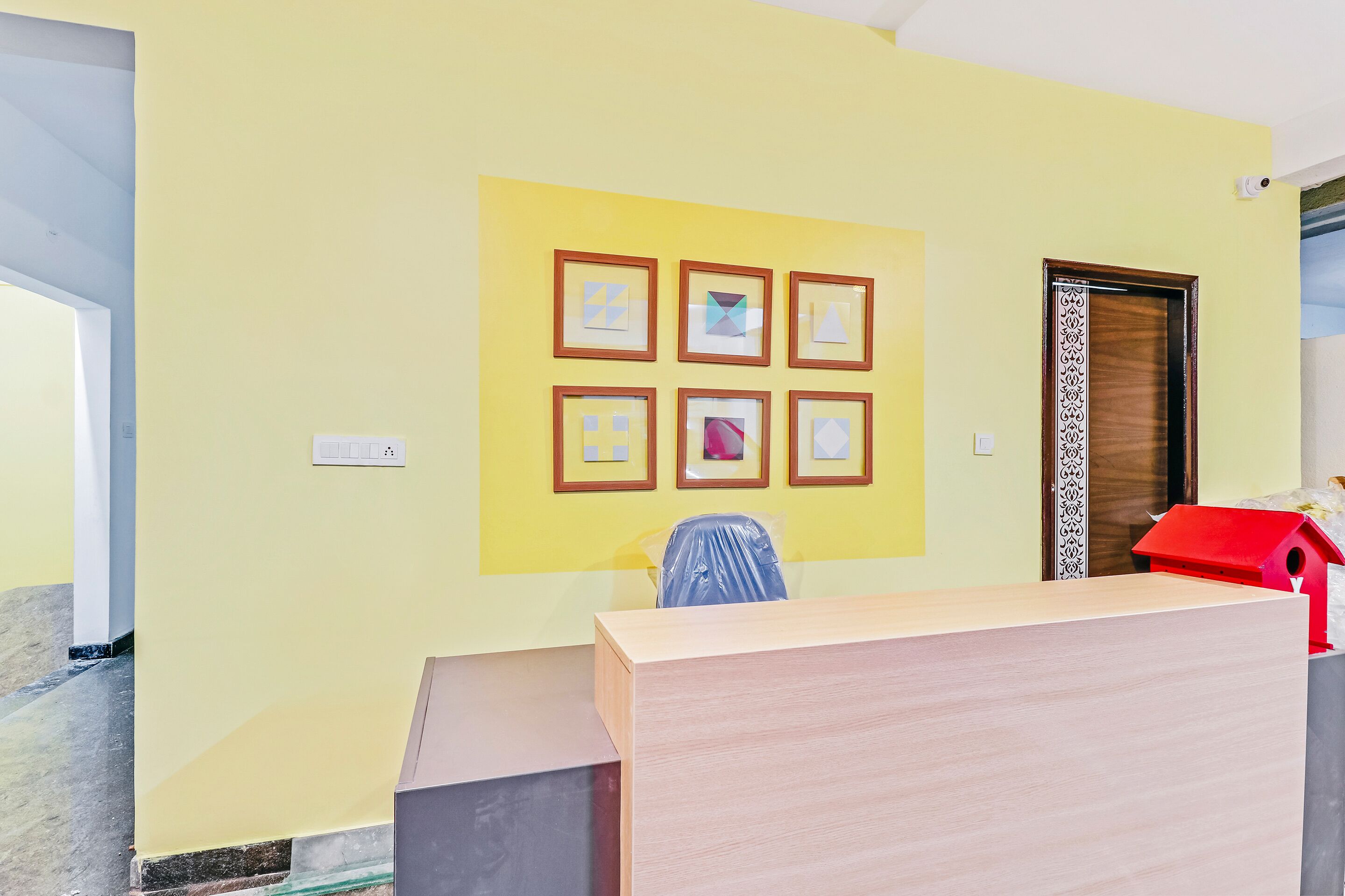 Cozy Stay Fortis Hospital by OYO Rooms