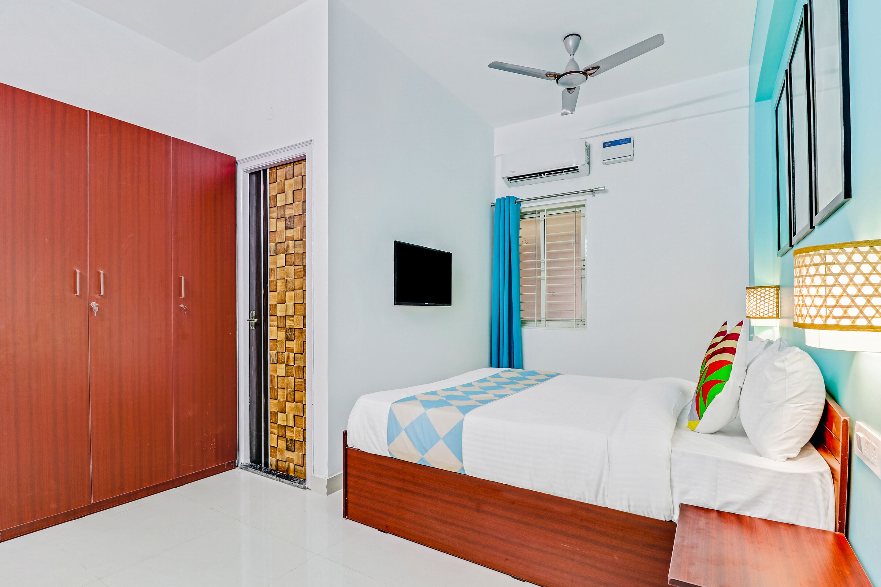 Cozy Stay Fortis Hospital by OYO Rooms