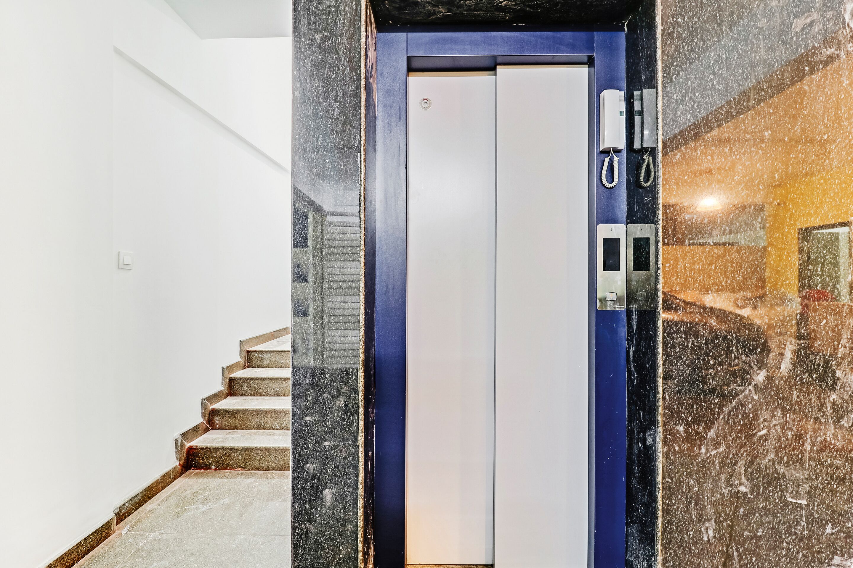 Cozy Stay Fortis Hospital by OYO Rooms