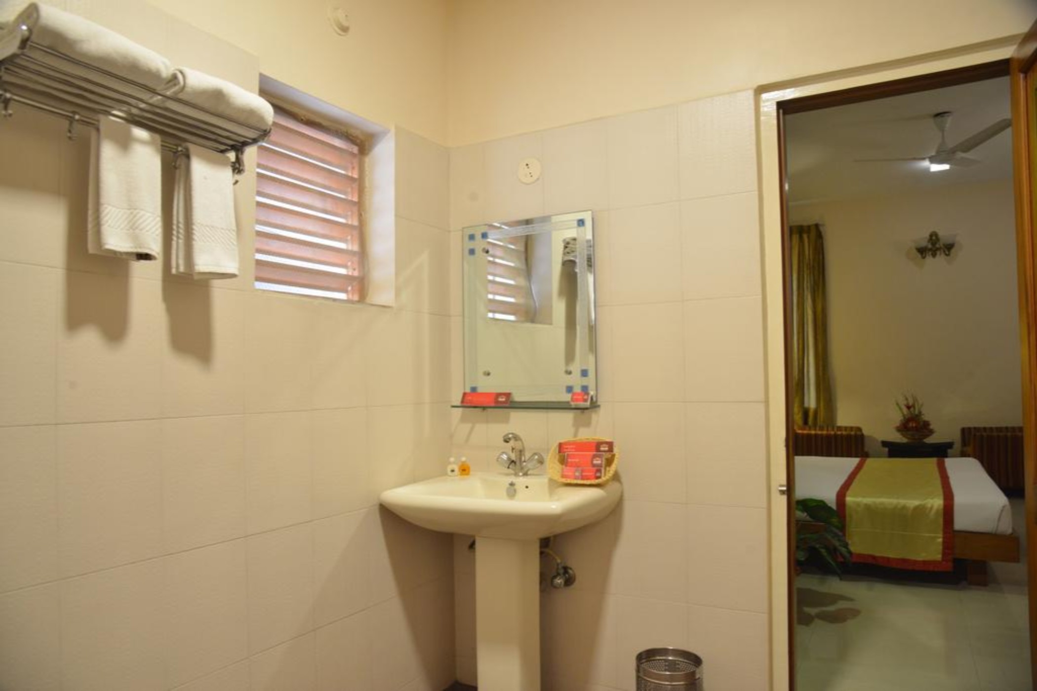 Hotel Pai Vista KR Road