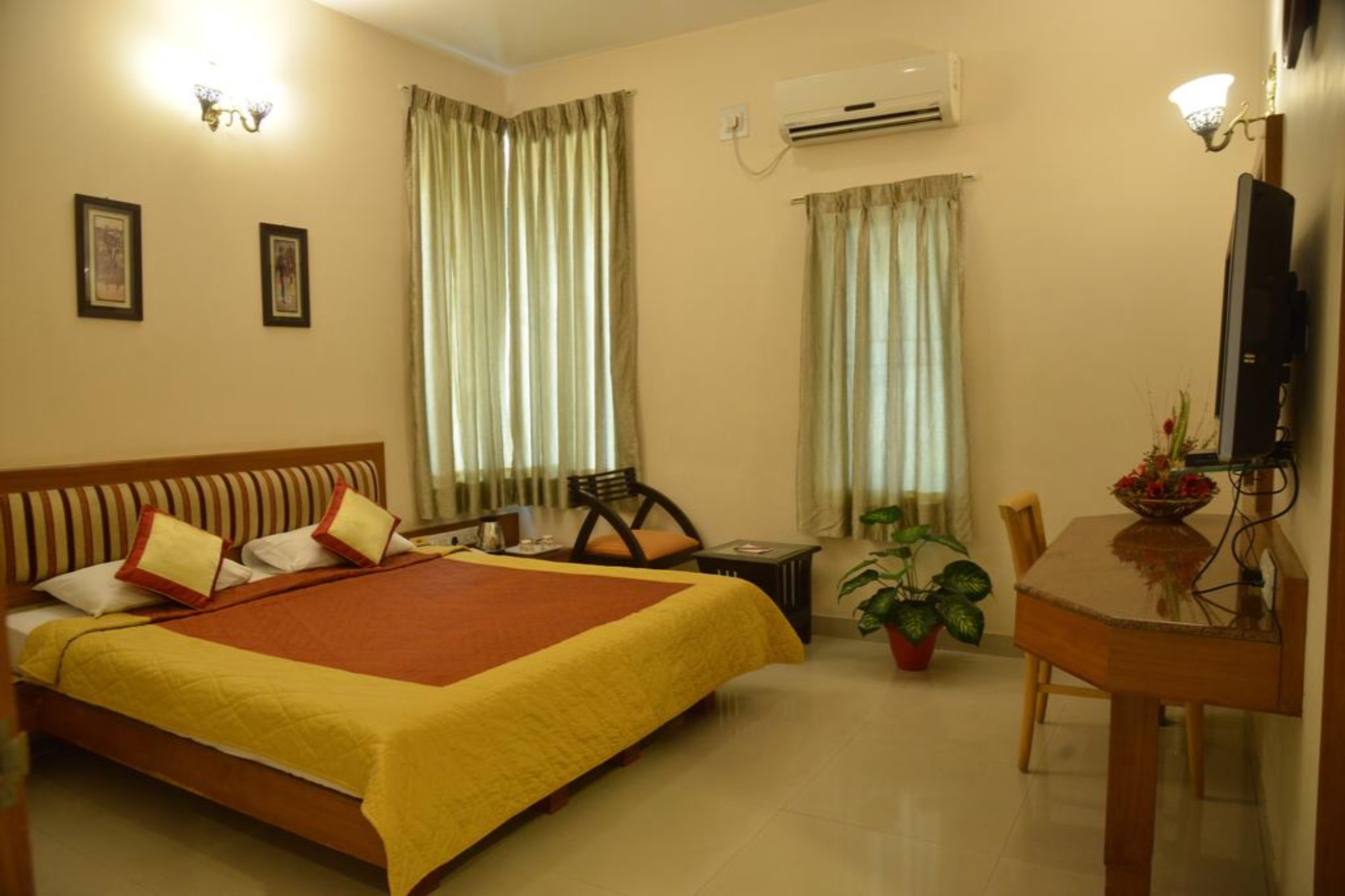 Hotel Pai Vista KR Road