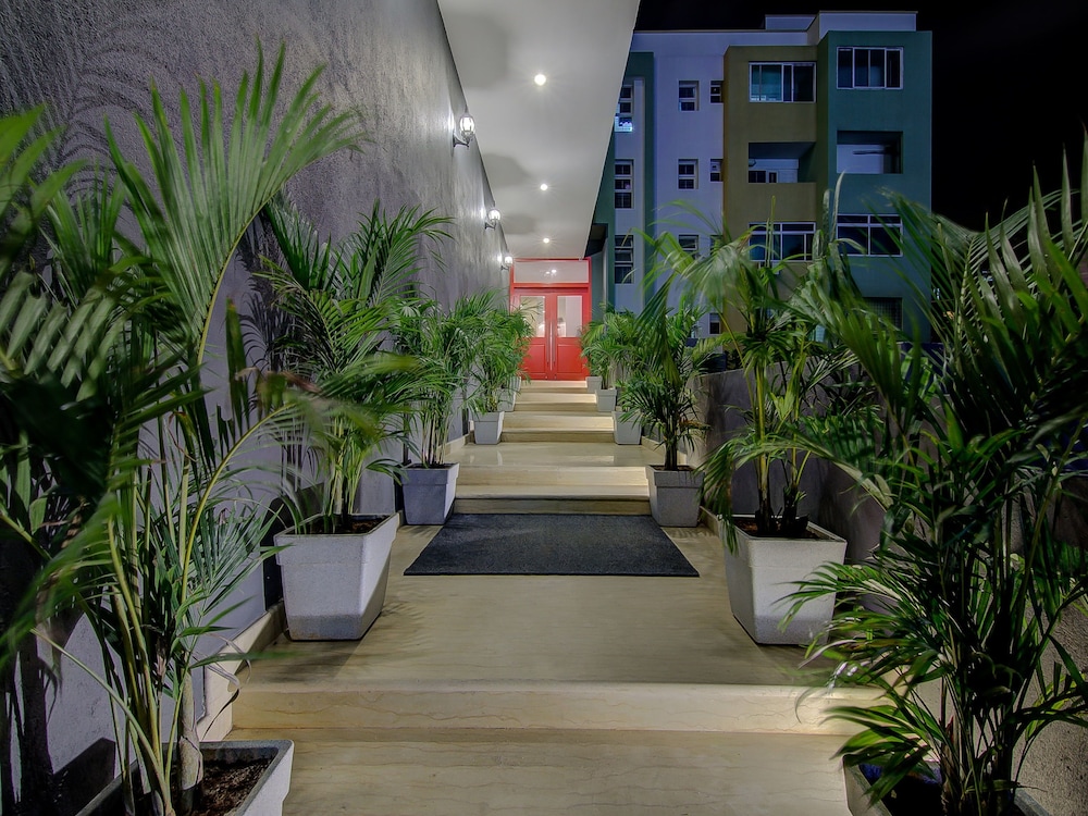 OYO Townhouse 038 Banaswadi 100Ft Road