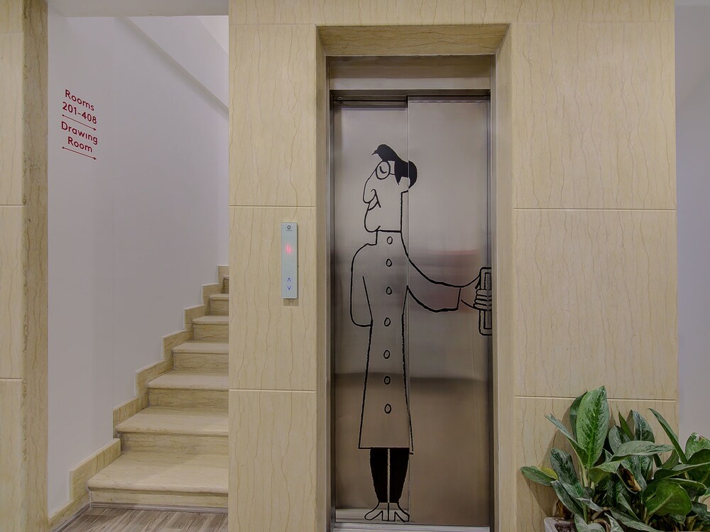 OYO Townhouse 038 Banaswadi 100Ft Road