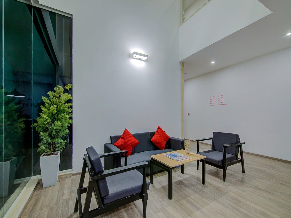 OYO Townhouse 038 Banaswadi 100Ft Road