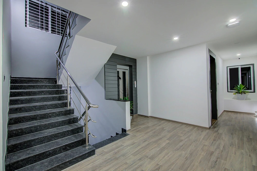 OYO Townhouse 040 Global Village Tech Park