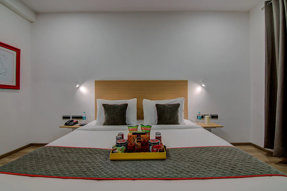 OYO Townhouse 040 Global Village Tech Park